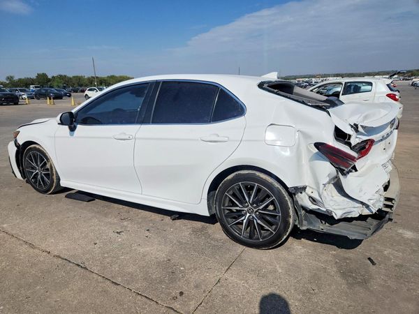 2021 TOYOTA CAMRY