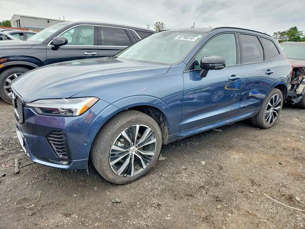 2025 VOLVO XC60