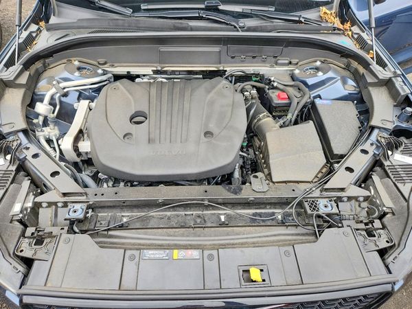 2025 VOLVO XC60 Plus Dark