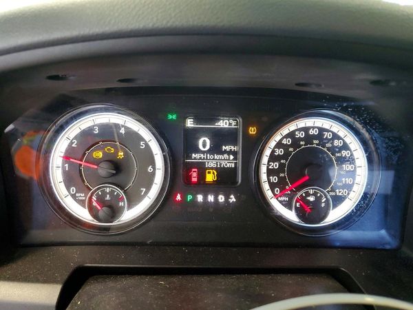 2017 RAM 1500 SLT