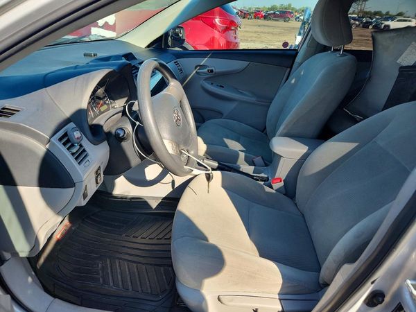 2013 TOYOTA COROLLA — DENT