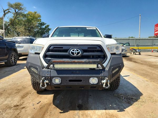 2016 TOYOTA TACOMA