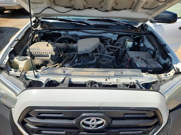 2016 TOYOTA TACOMA