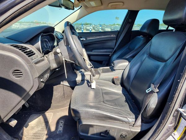 2015 CHRYSLER 300