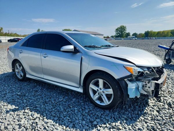 2013 TOYOTA CAMRY