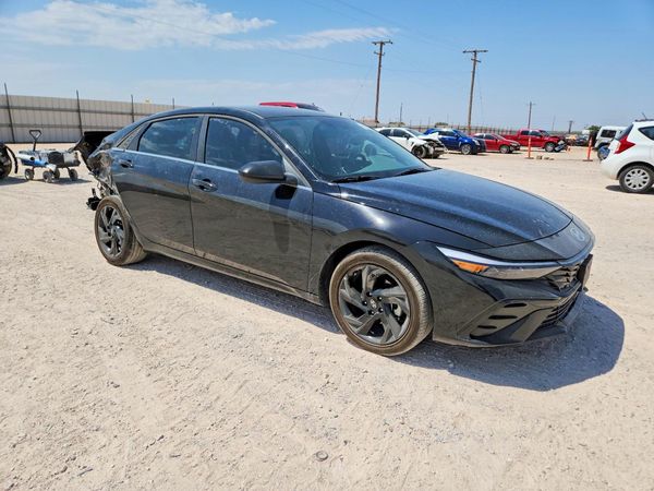 2026 HYUNDAI ELANTRA