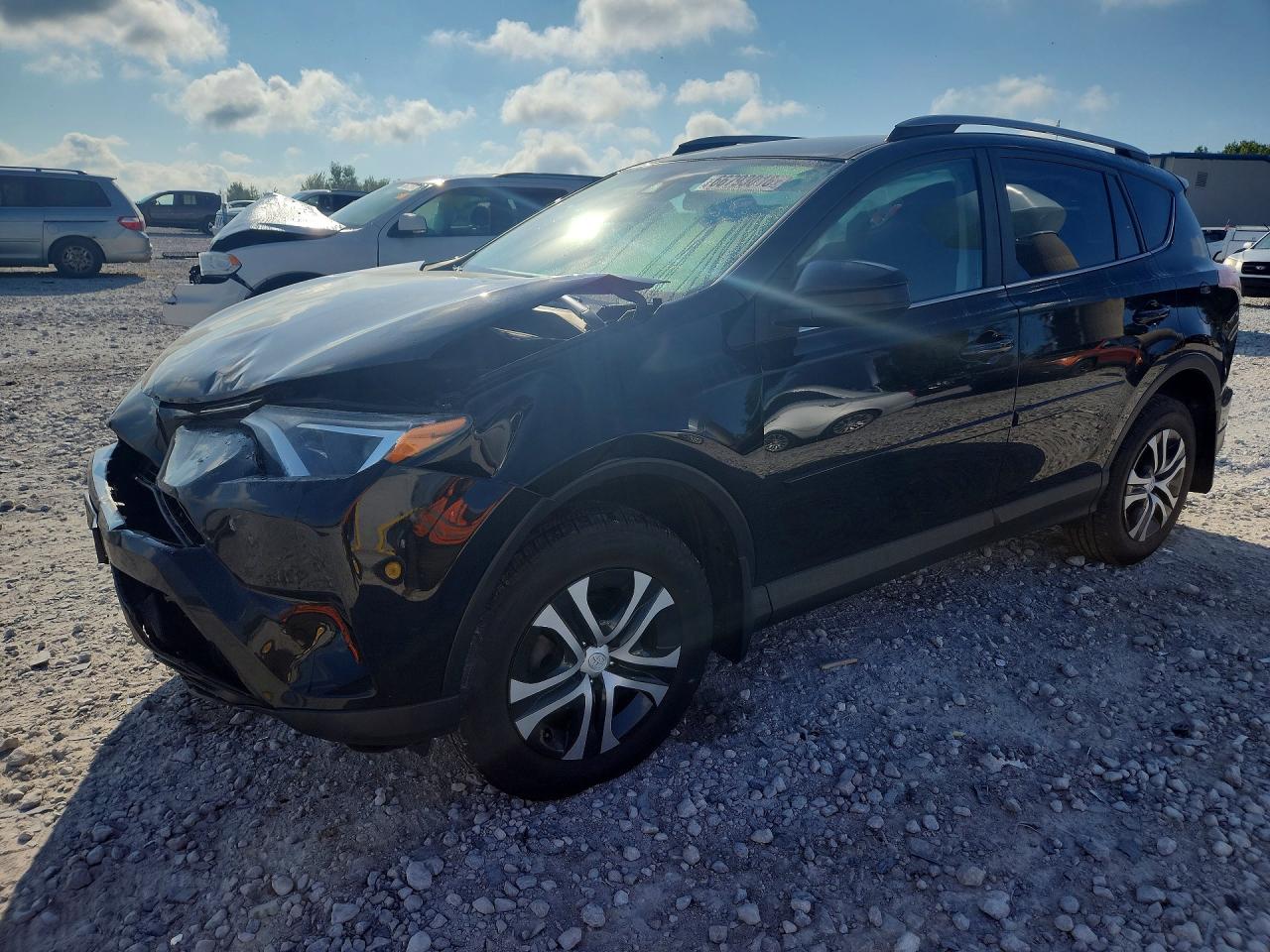 2018 TOYOTA RAV4 LE