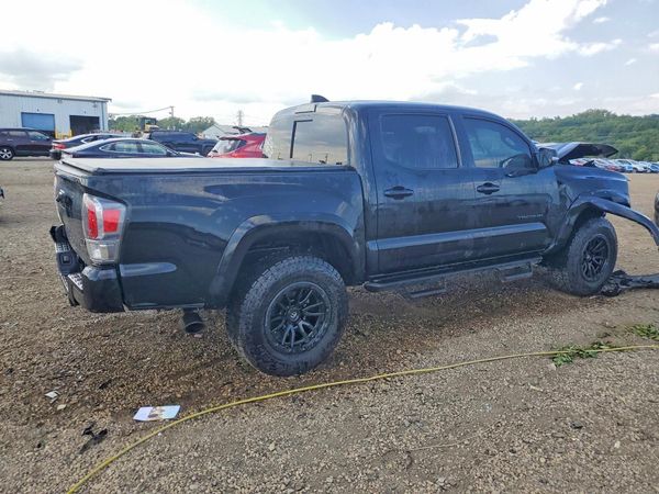 2022 TOYOTA TACOMA SR5