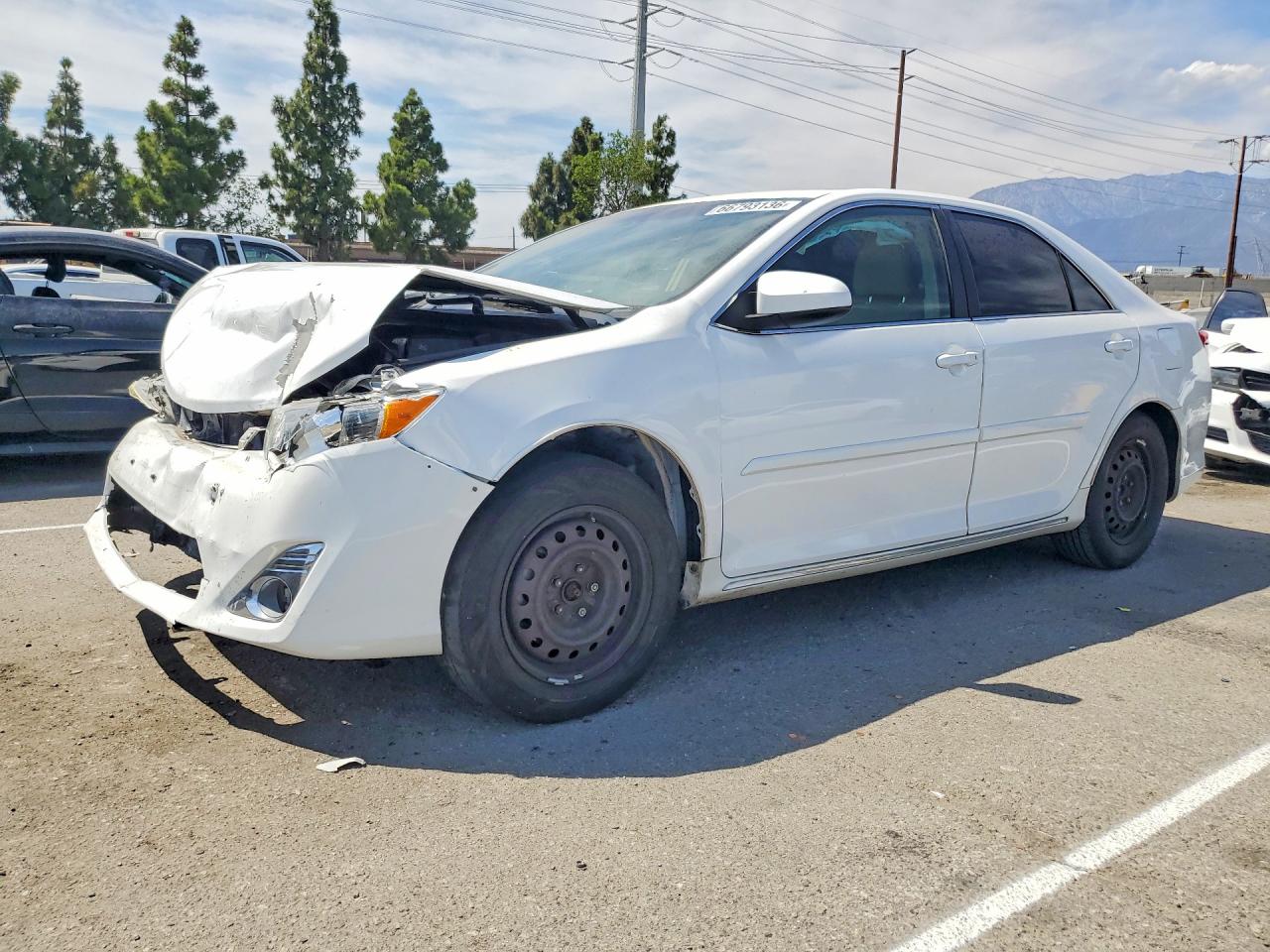 2014 TOYOTA CAMRY