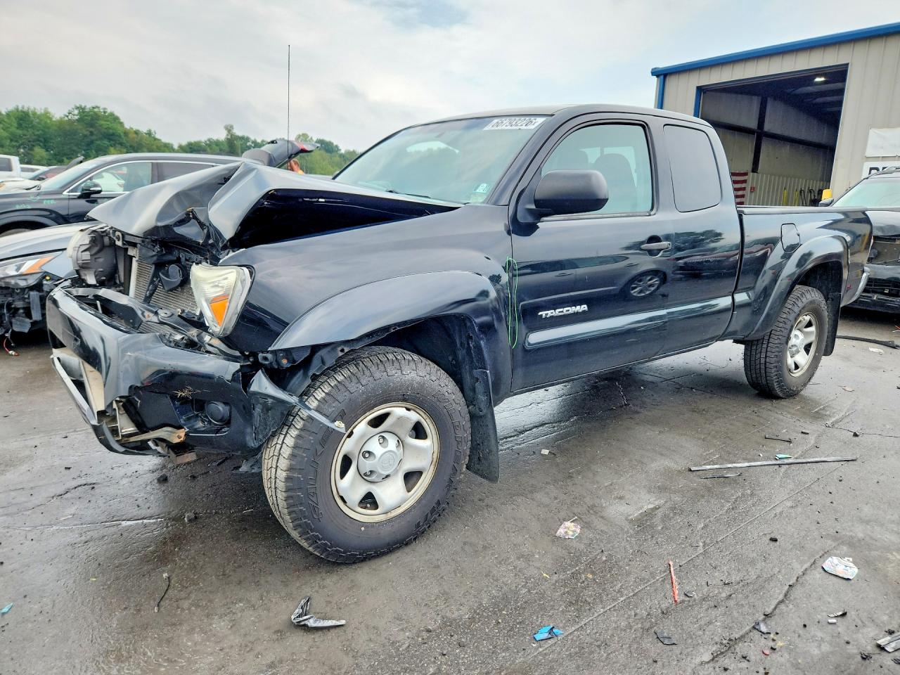 2015 TOYOTA TACOMA Delux Grade