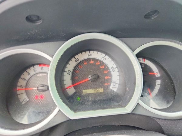 2015 TOYOTA TACOMA Delux Grade