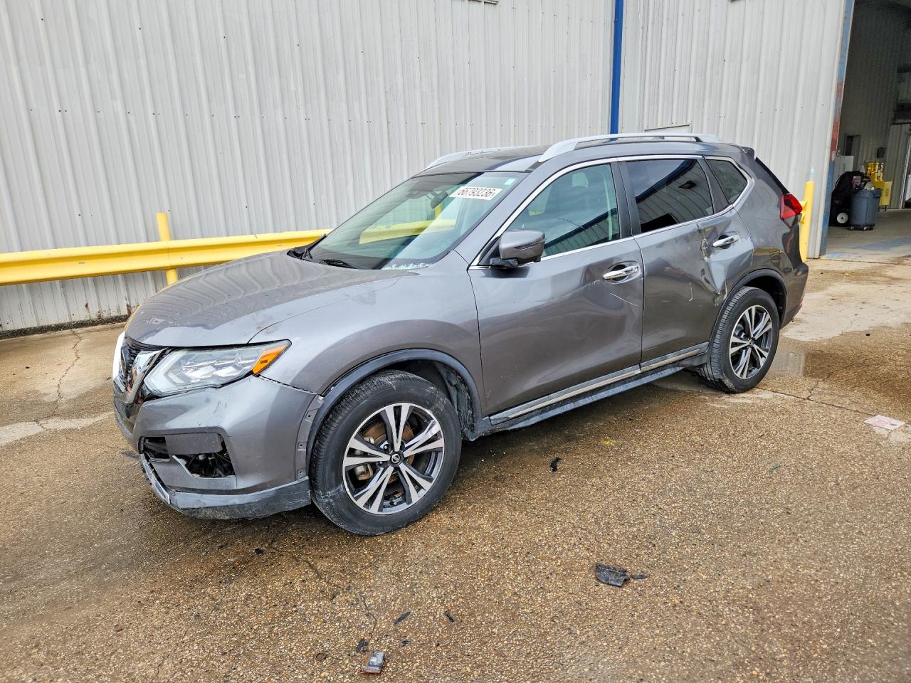 2018 NISSAN ROGUE