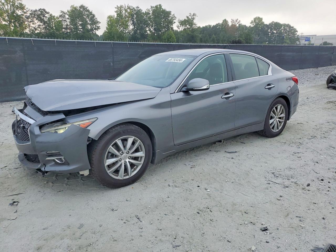 2015 INFINITI Q50