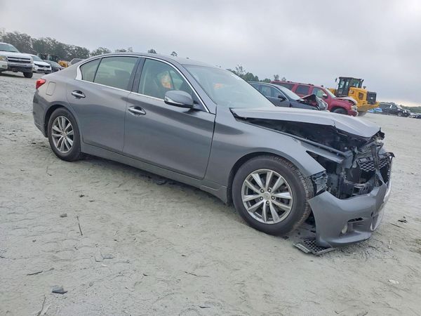 2015 INFINITI Q50