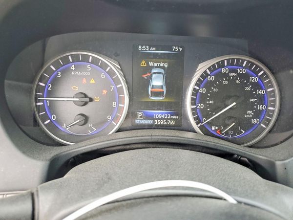 2015 INFINITI Q50