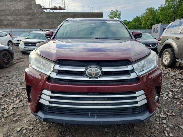 2017 TOYOTA HIGHLANDER SE/XLE