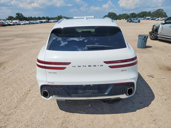 2022 GENESIS GV70
