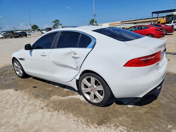 2018 JAGUAR XE
