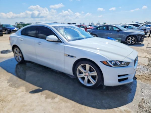 2018 JAGUAR XE