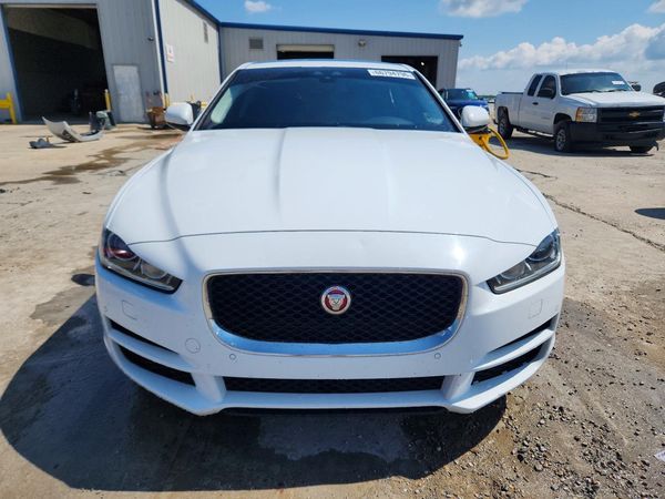 2018 JAGUAR XE