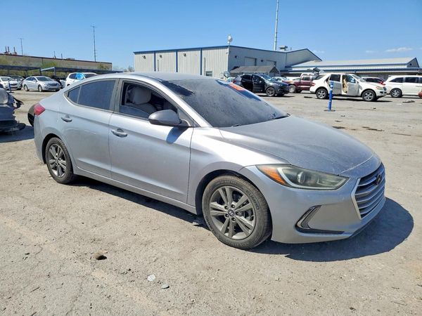 2017 HYUNDAI ELANTRA