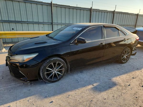2016 TOYOTA CAMRY