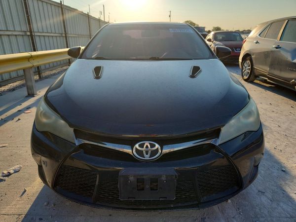 2016 TOYOTA CAMRY