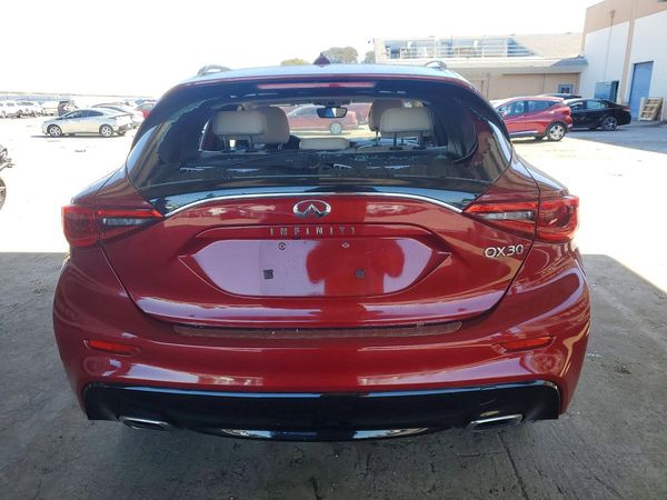 2017 INFINITI QX30