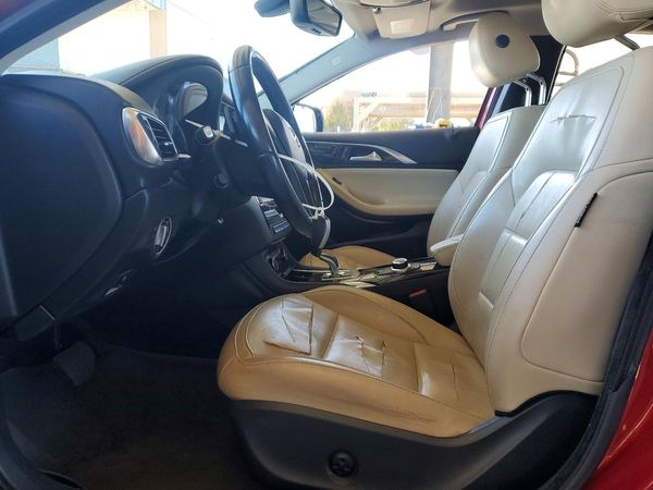 2017 INFINITI QX30