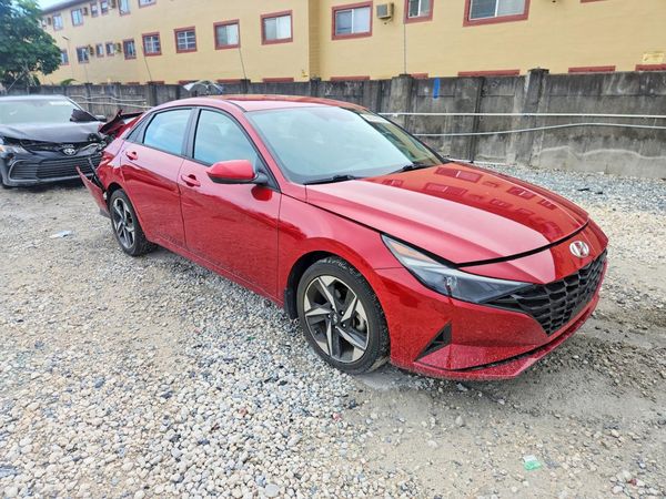 2023 HYUNDAI ELANTRA