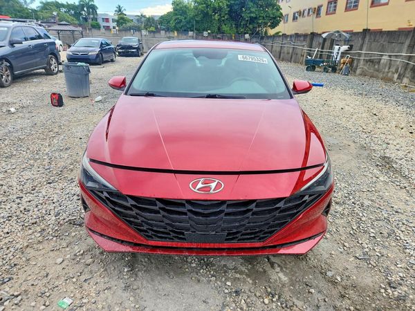 2023 HYUNDAI ELANTRA