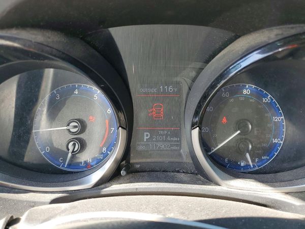 2015 TOYOTA COROLLA