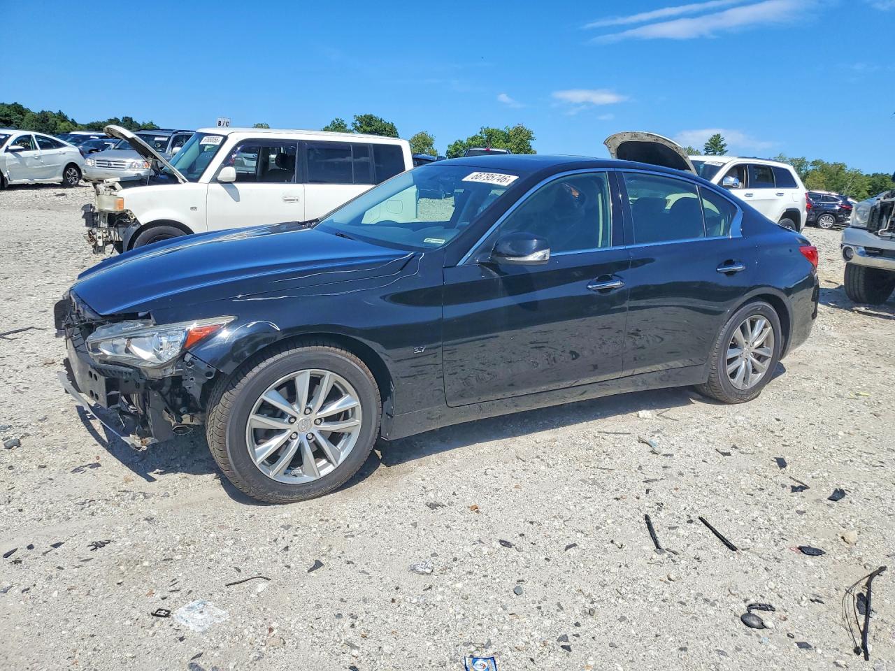 2015 INFINITI Q50