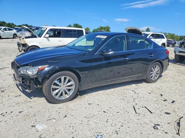 2015 INFINITI Q50