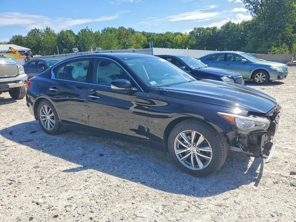 2015 INFINITI Q50