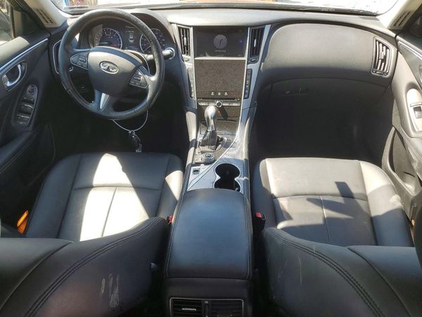 2015 INFINITI Q50