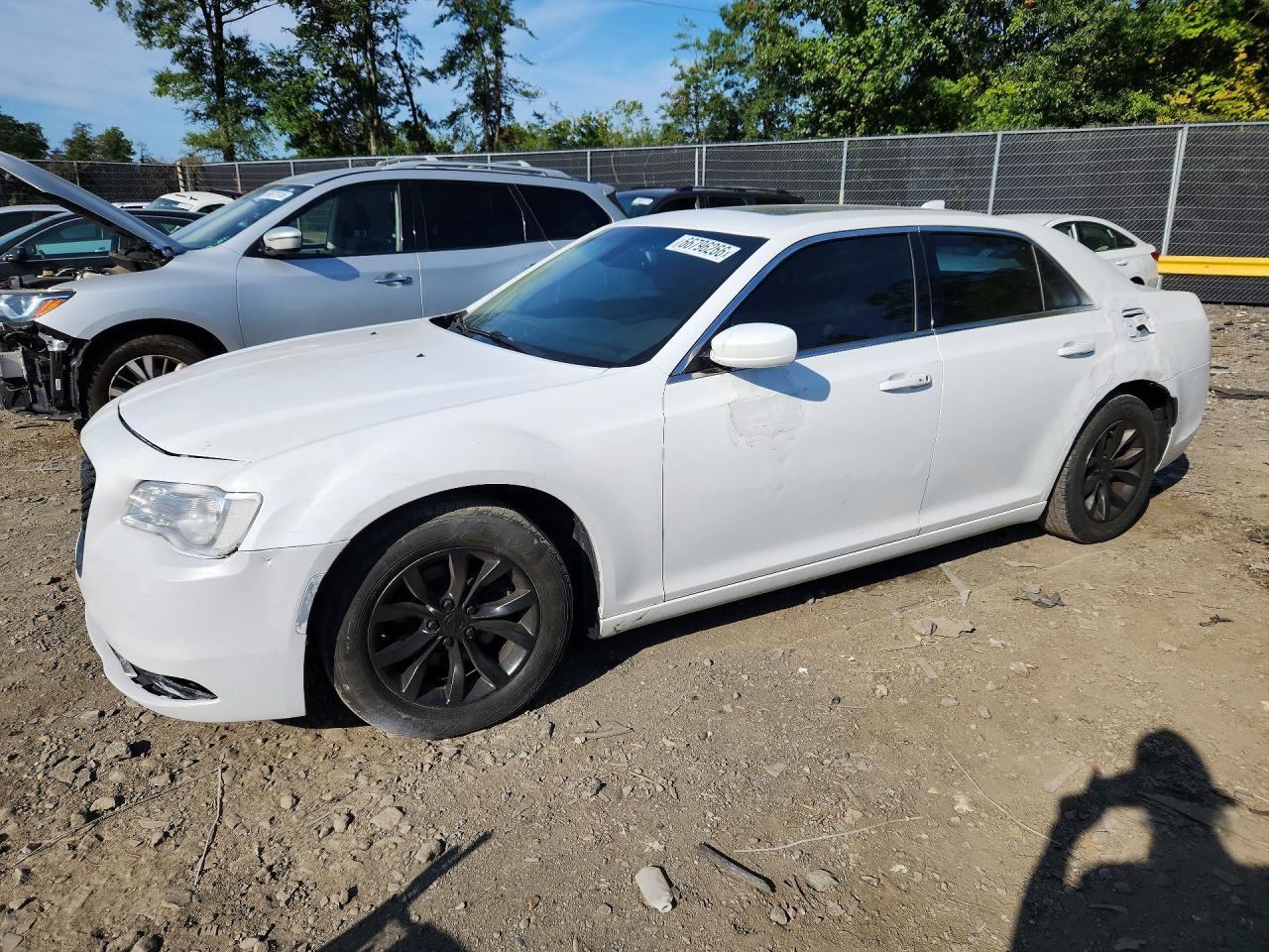 2016 CHRYSLER 300 Limited