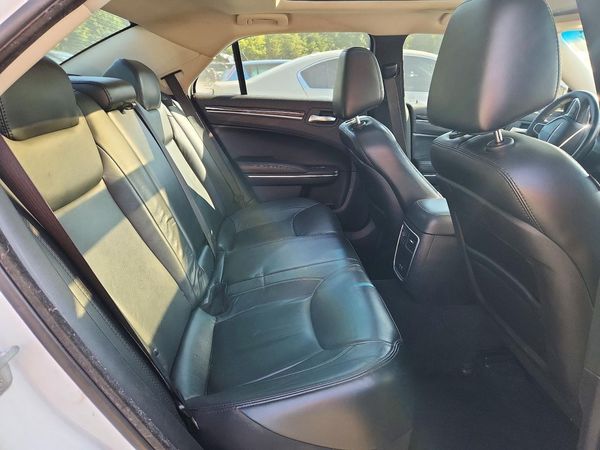 2016 CHRYSLER 300 Limited