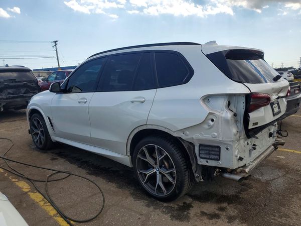 2022 BMW X5 M50i