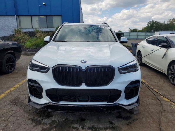 2022 BMW X5 M50i
