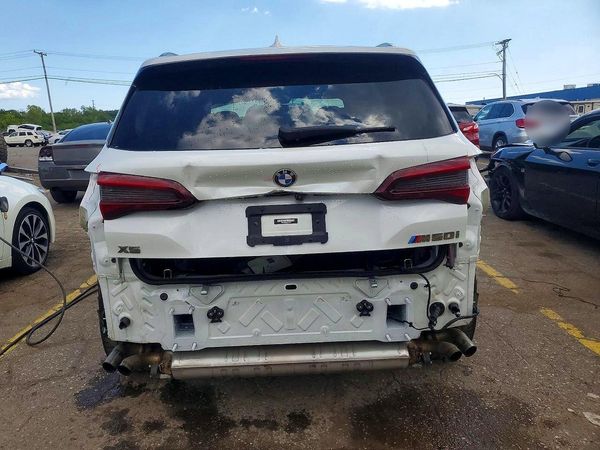 2022 BMW X5 M50i