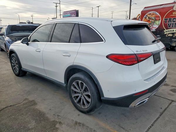 2023 MERCEDES-BENZ GLC GLC300