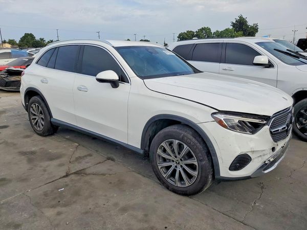 2023 MERCEDES-BENZ GLC GLC300