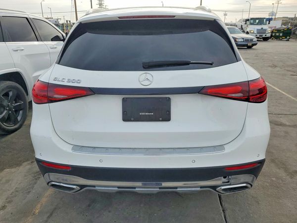 2023 MERCEDES-BENZ GLC GLC300