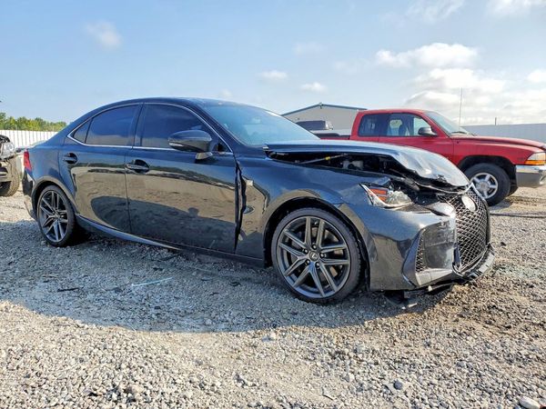 2019 LEXUS IS
