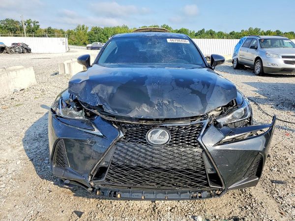 2019 LEXUS IS
