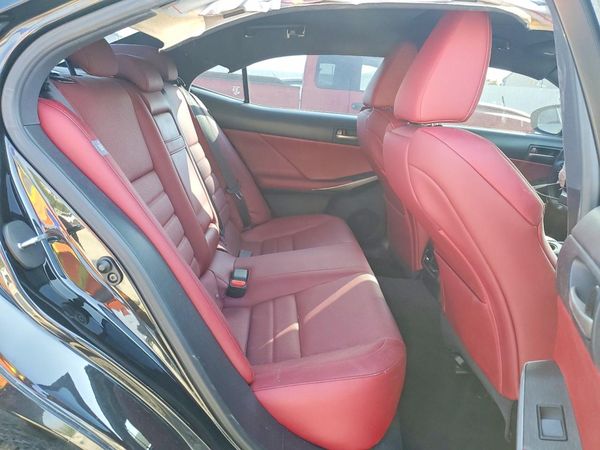 2019 LEXUS IS