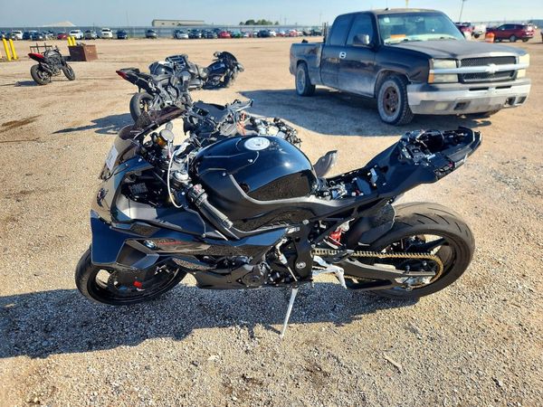 2026 BMW S 1000