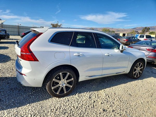 2018 VOLVO XC60 Inscription