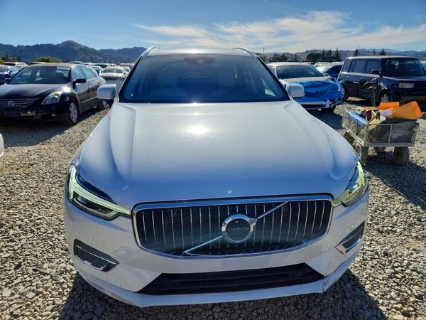 2018 VOLVO XC60 Inscription